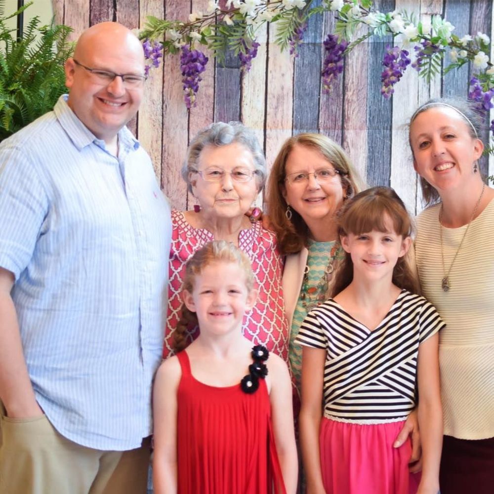 Meet your Posher, Esther